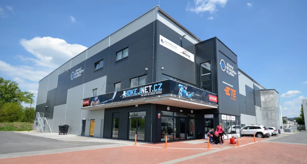 zimni stadion kurim htsteel